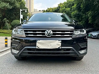 VOLKSWAGEN TIGUAN L 2017