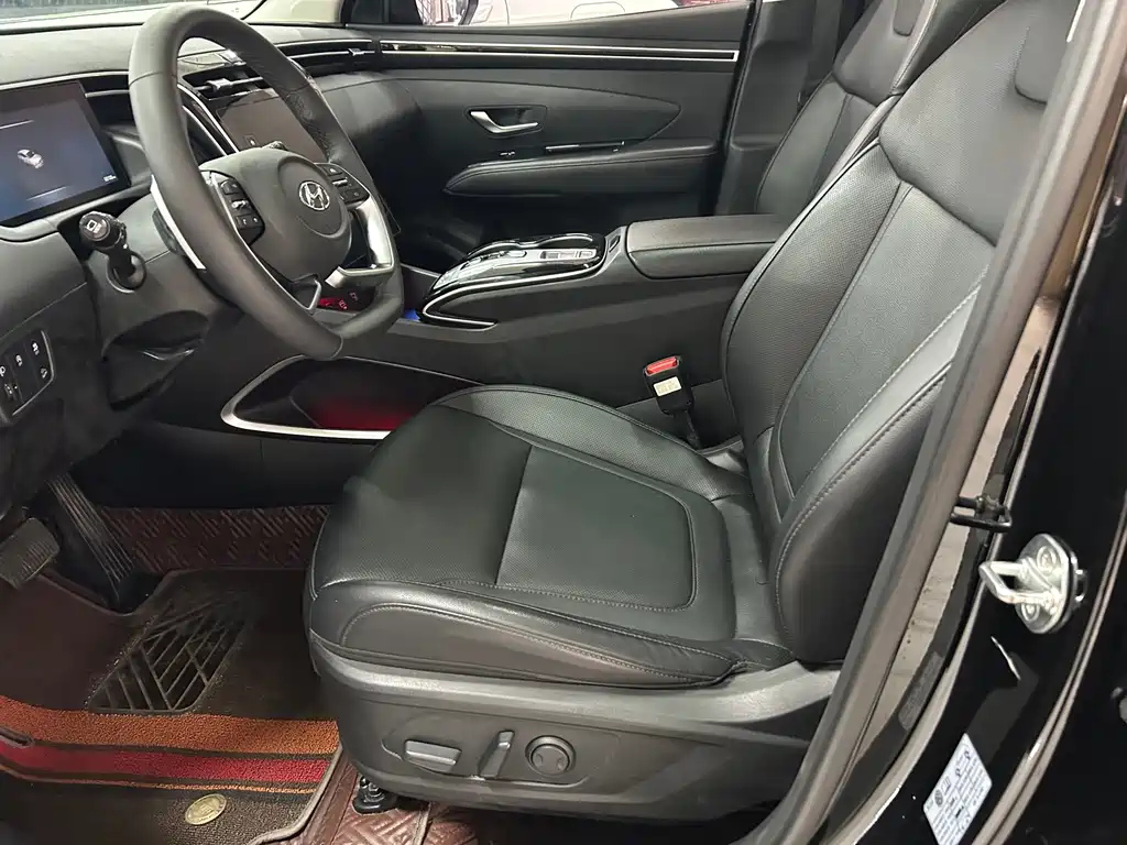 HYUNDAI TUCSON 2021