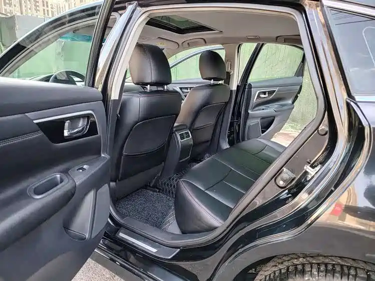 NISSAN TEANA 2016
