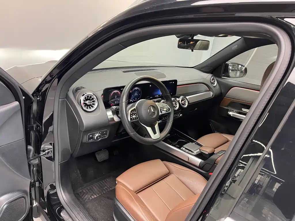 MERCEDES BENZ GLB 2021