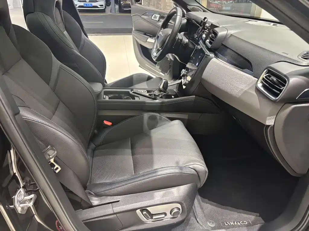 LYNK&CO 03 NEW ENERGY 2020