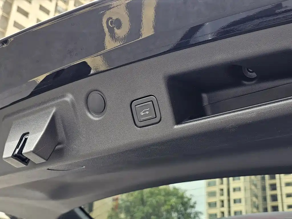 CHEVROLET EXPLORER 2024