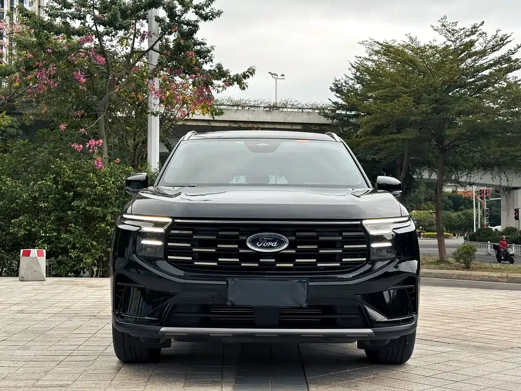 FORD EDGE 2023