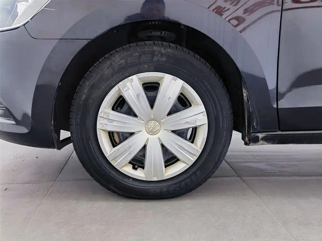 VOLKSWAGEN JETTA 2015