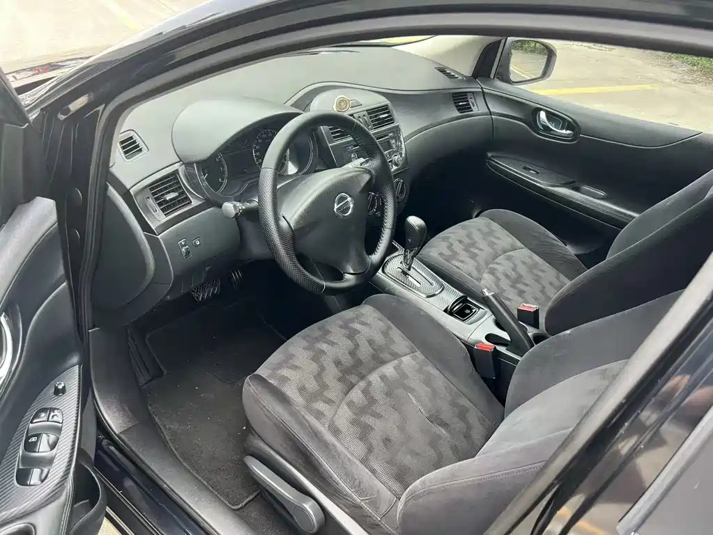 NISSAN TIIDA TIIDA 2011