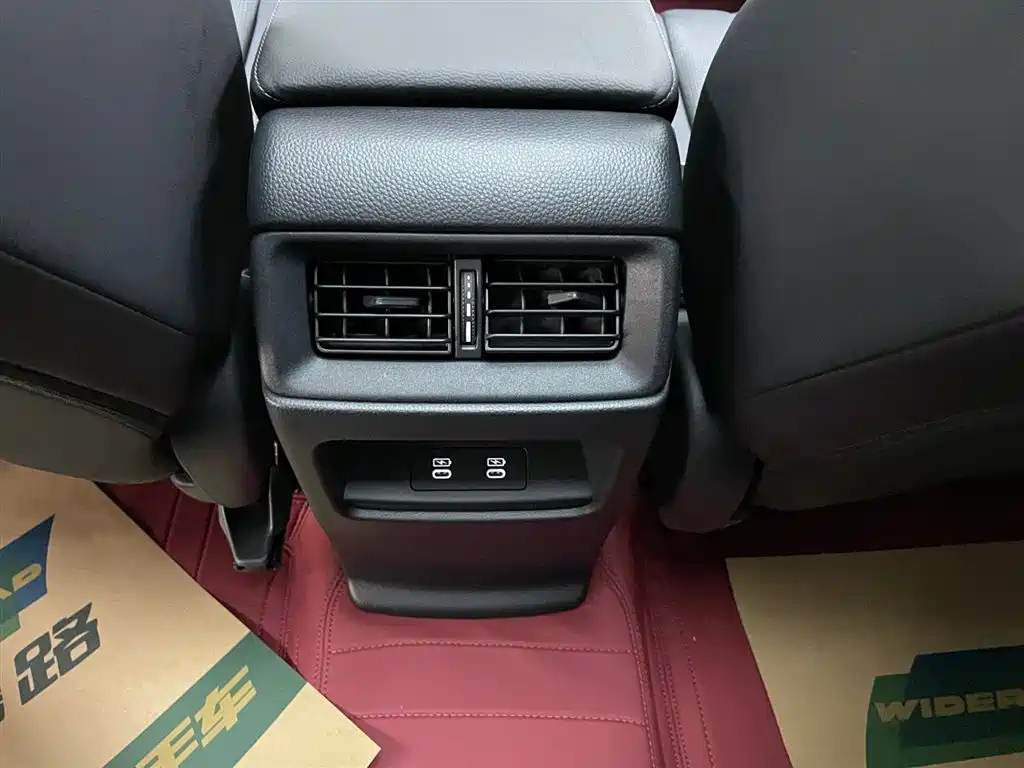 HONDA BREEZE 2025