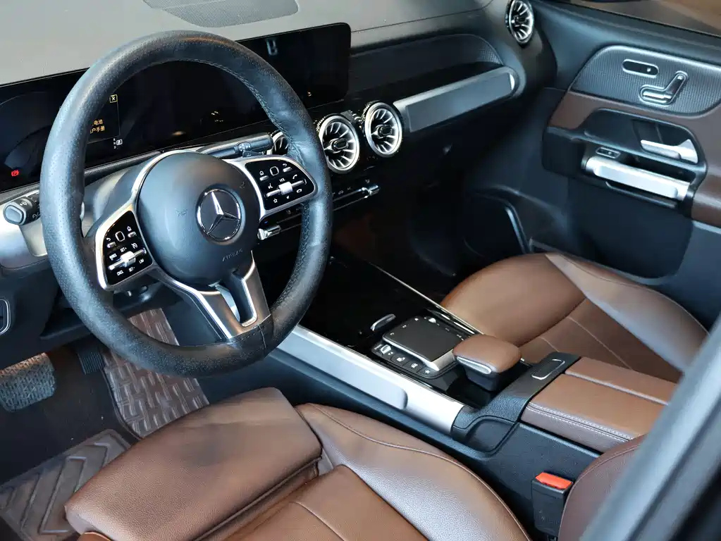 MERCEDES BENZ GLB 2022