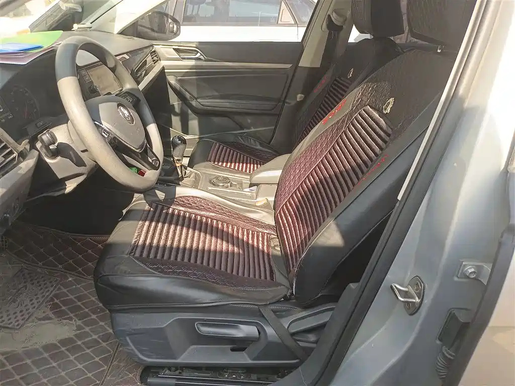 VOLKSWAGEN LAVIDA 2019