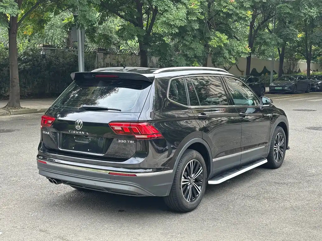 VOLKSWAGEN TIGUAN L 2021