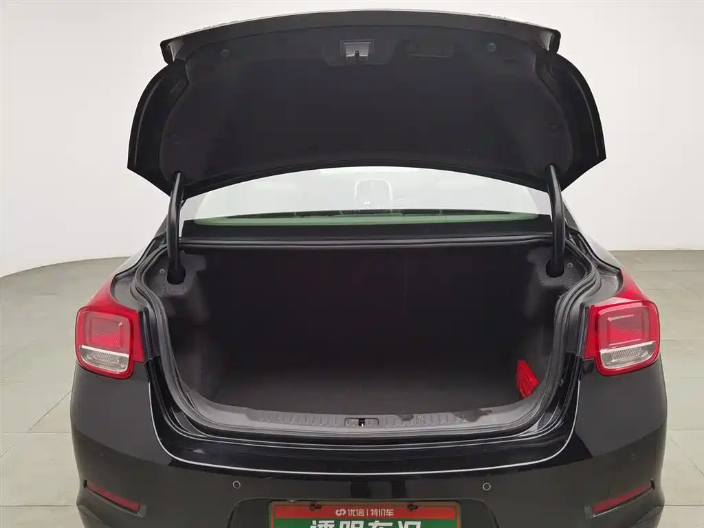 CHEVROLET MALIBU 2012