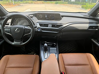 LEXUS UX NEW ENERGY 2020 YEAR 300E . EDITION 2020