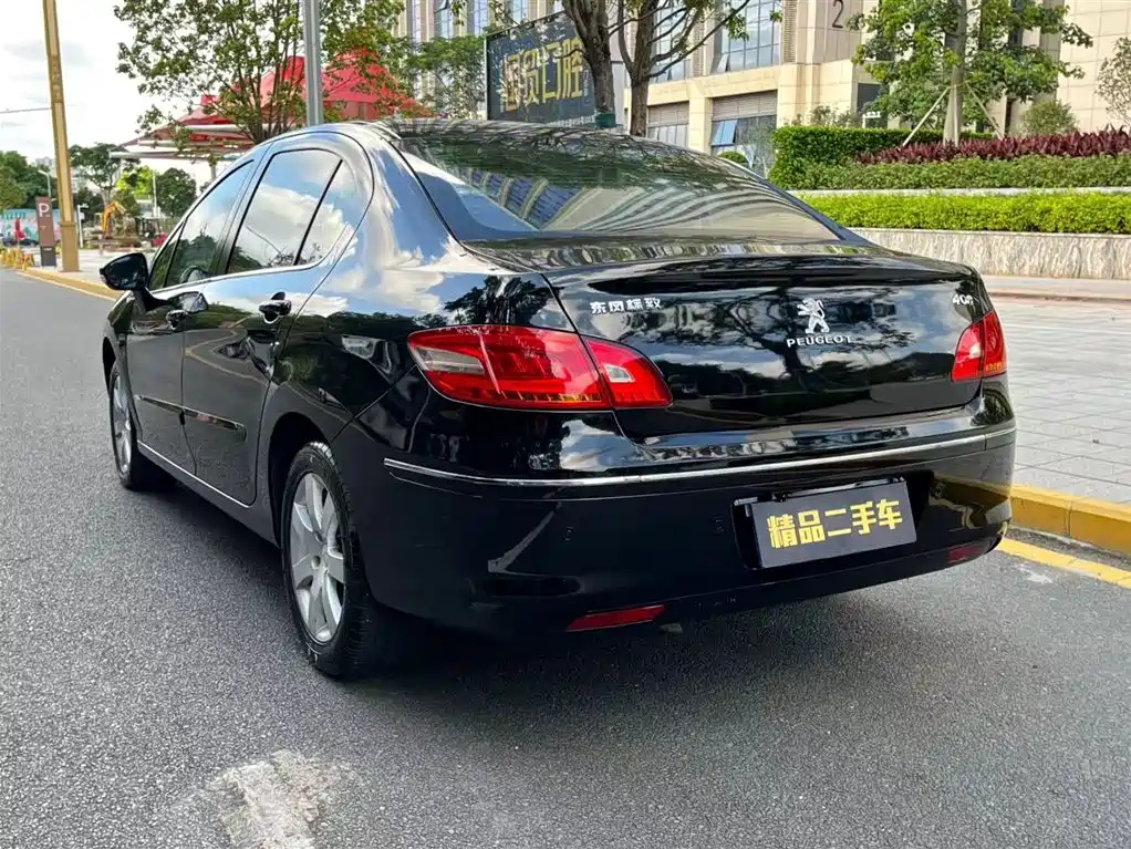 PEUGEOT 408 2013