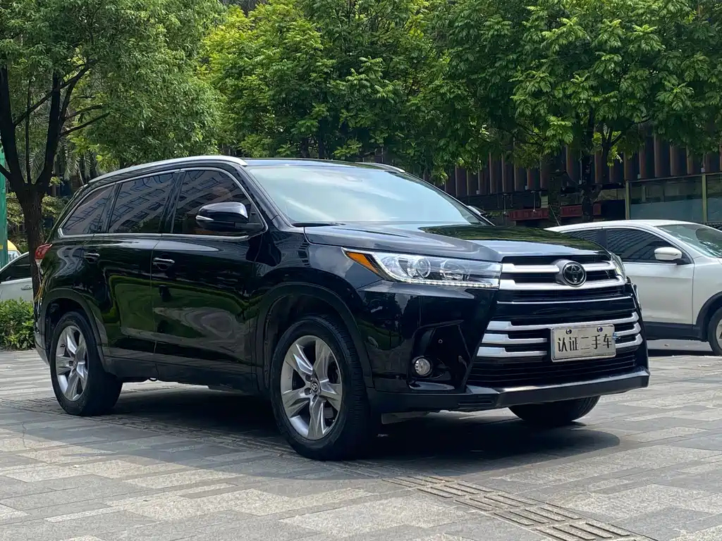TOYOTA HIGHLANDER 2018