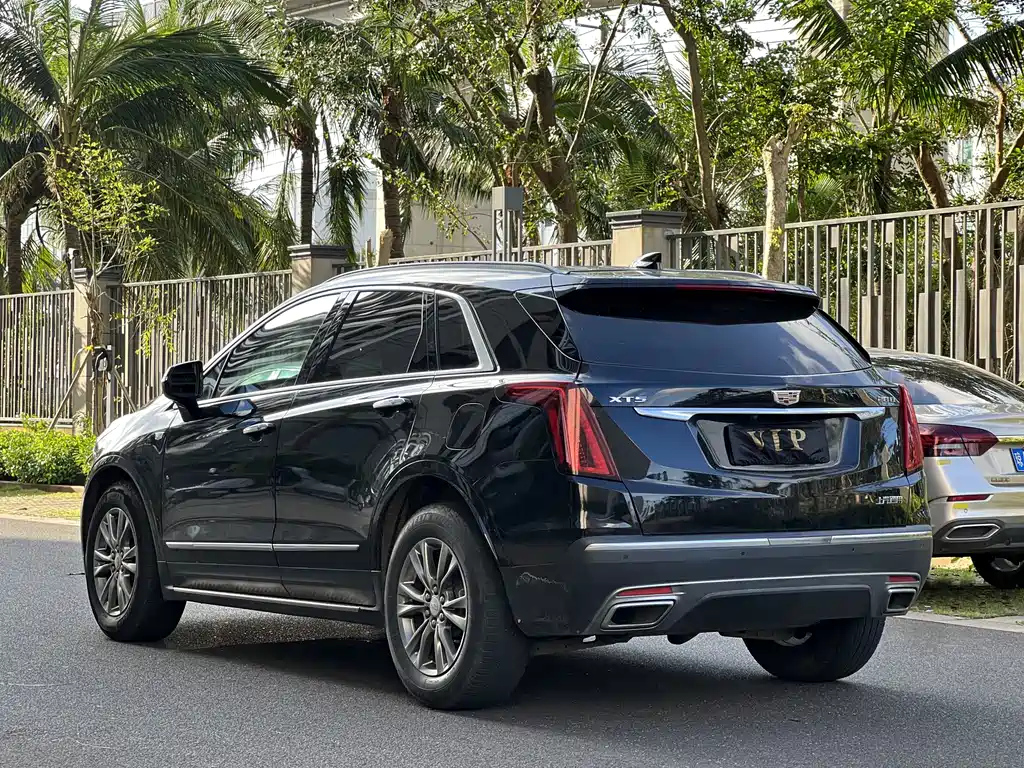 CADILLAC XT5 2020