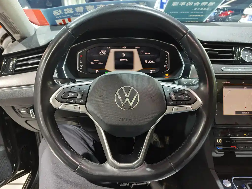 VOLKSWAGEN MAGOTAN 2020