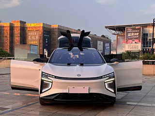 HIPHI X  2022 YEAR &#26234;&#36828; EDITION 6 SEATS &#38271; RANGE EDITIO 2022