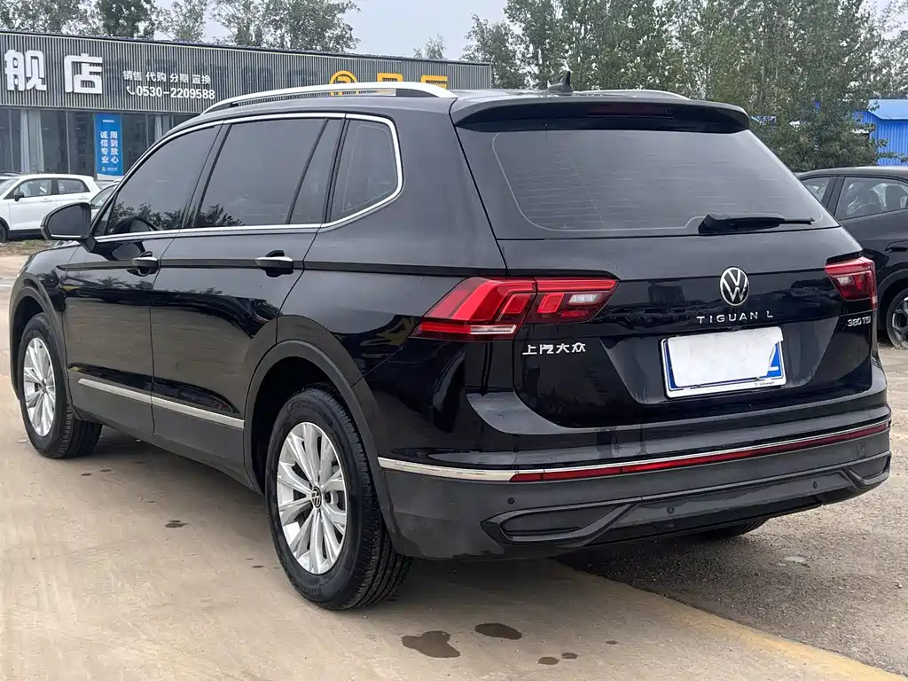 VOLKSWAGEN TIGUAN L 2024