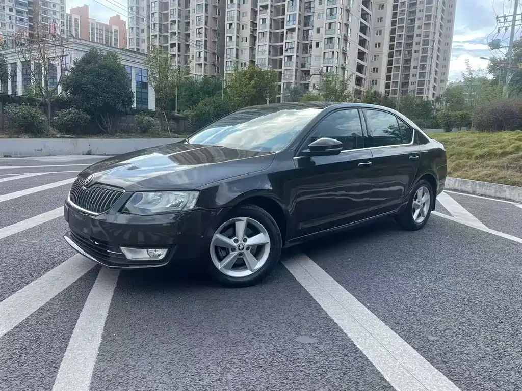 SKODA OCTAVIA 2015