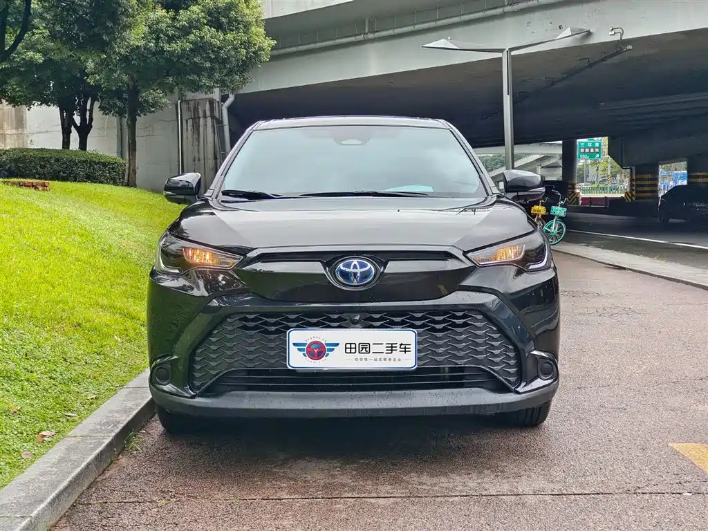 TOYOTA FRONTLANDER 2024