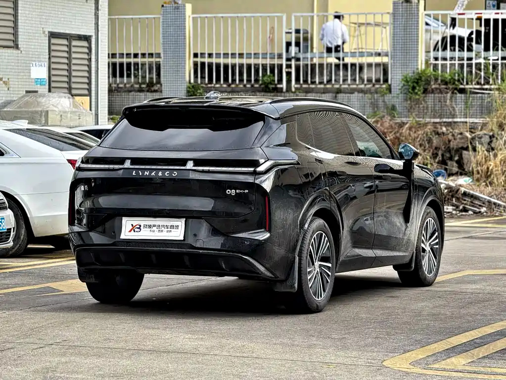 LYNK&CO 08 NEW ENERGY 2025