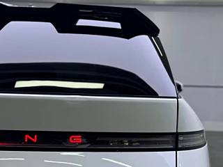 XPENG MOTORS X9  2025 YEAR 740 RANGE MAX 2025