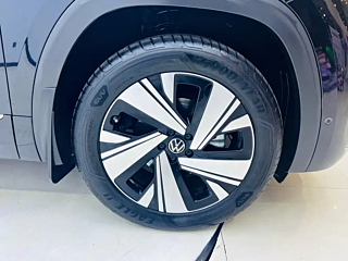 VOLKSWAGEN TOURAN  2024 YEAR TOURAN X 380TSI 4WD  EDITION 2024