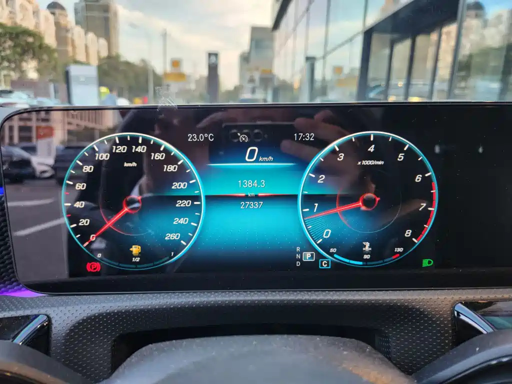 MERCEDES BENZ A-CLASS 2021