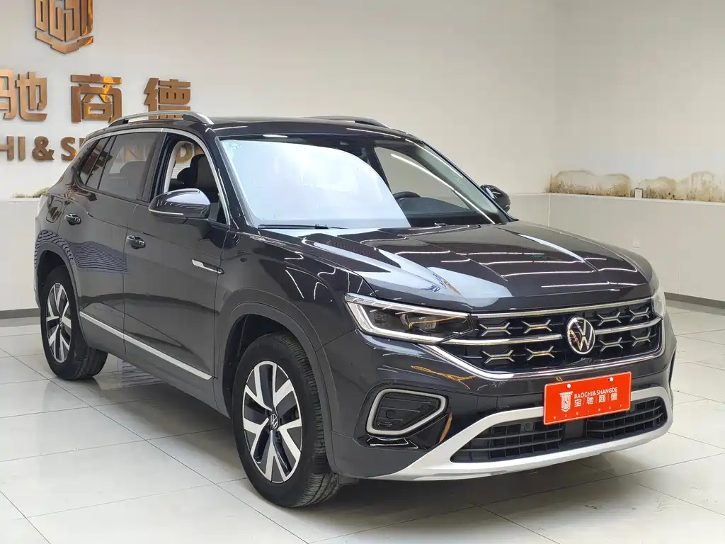 VOLKSWAGEN TAYRON 2022