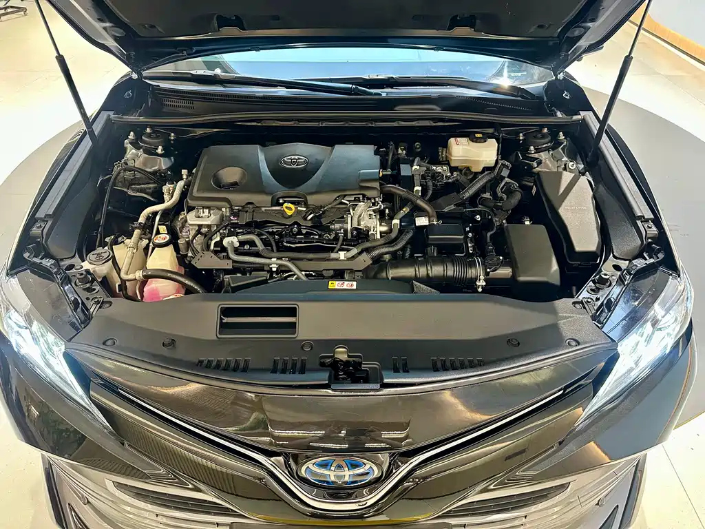 TOYOTA CAMRY 2020