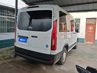 MAXUS &#26032;&#36884;V90  2022 YEAR 2.0T MANUAL &# 2022