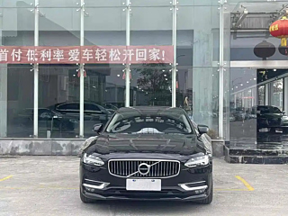 VOLVO S90 2019
