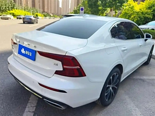 VOLVO S60  2021 YEAR T4  DELUXE EDITION 2021