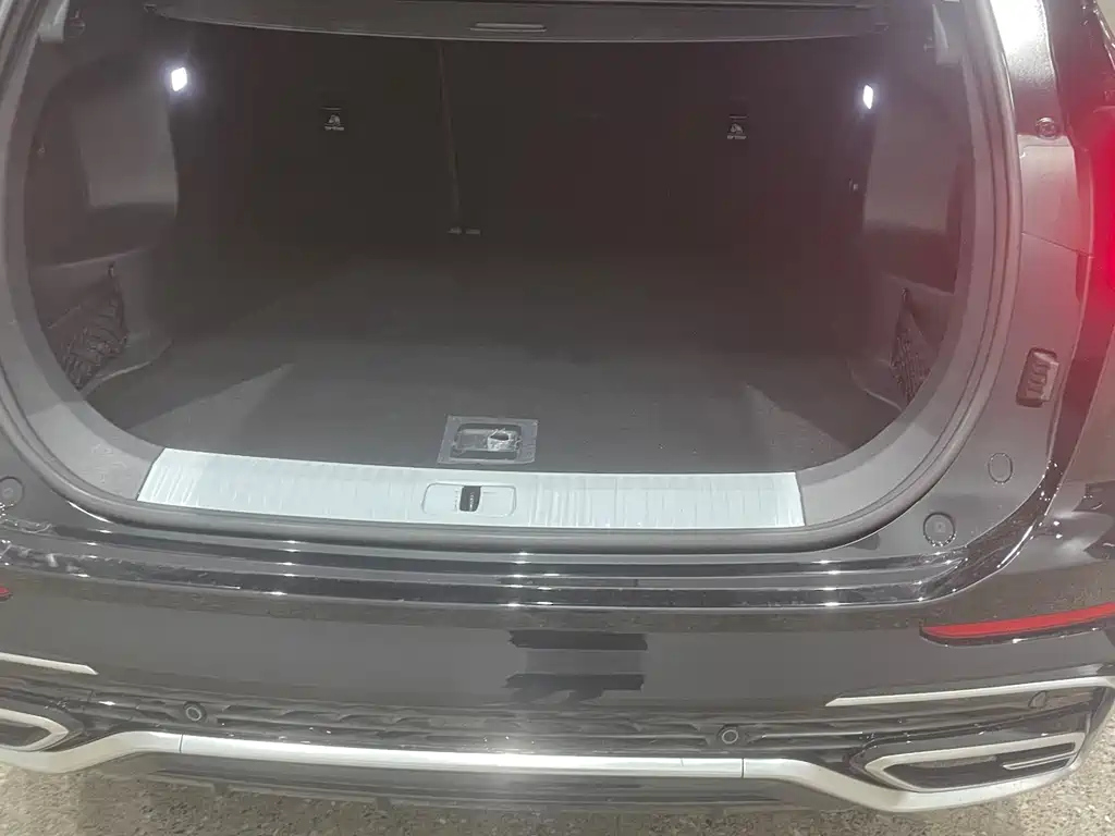 HONGQI HS5 2023