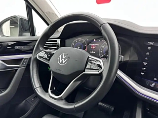 VOLKSWAGEN TOUAREG  2023 YEAR 3.0TSI SHARP & 2023