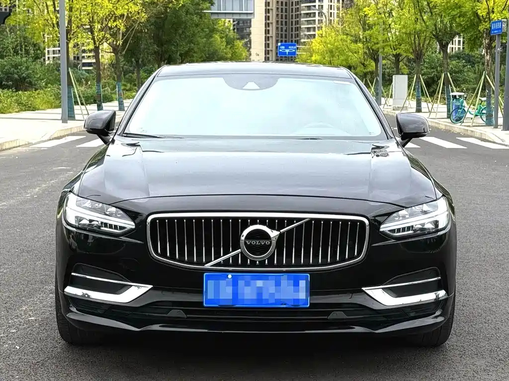 VOLVO S90 2019