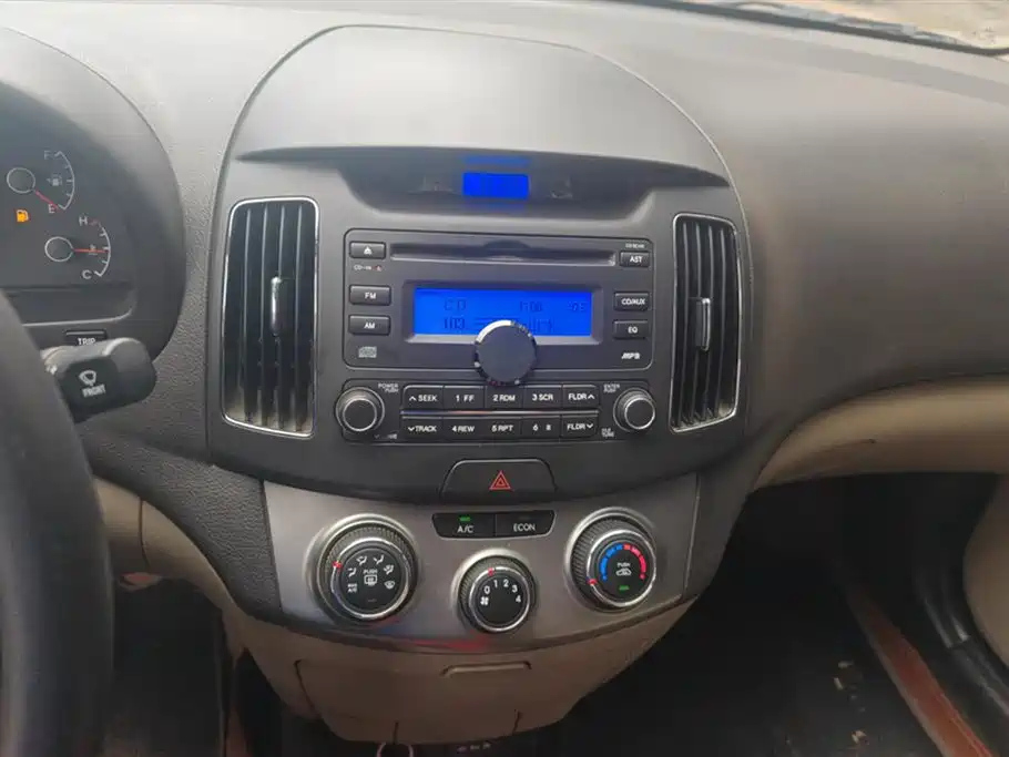 HYUNDAI CELESTA 2011