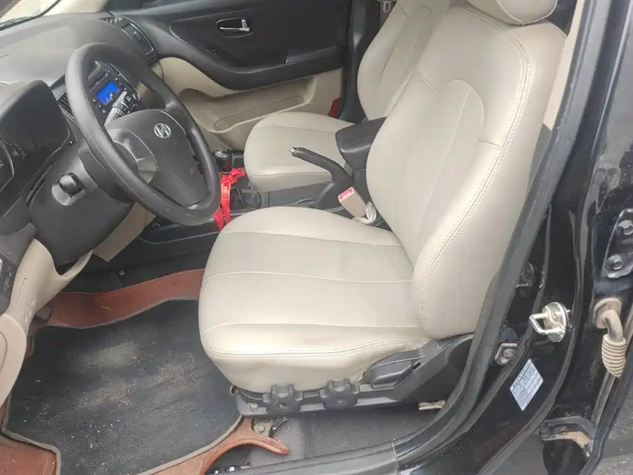 HYUNDAI CELESTA 2011