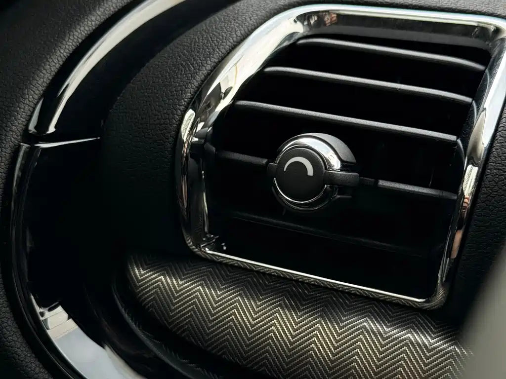 MINI CLUBMAN 2020