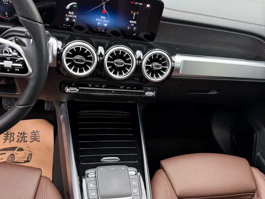 MERCEDES BENZ GLB 2021