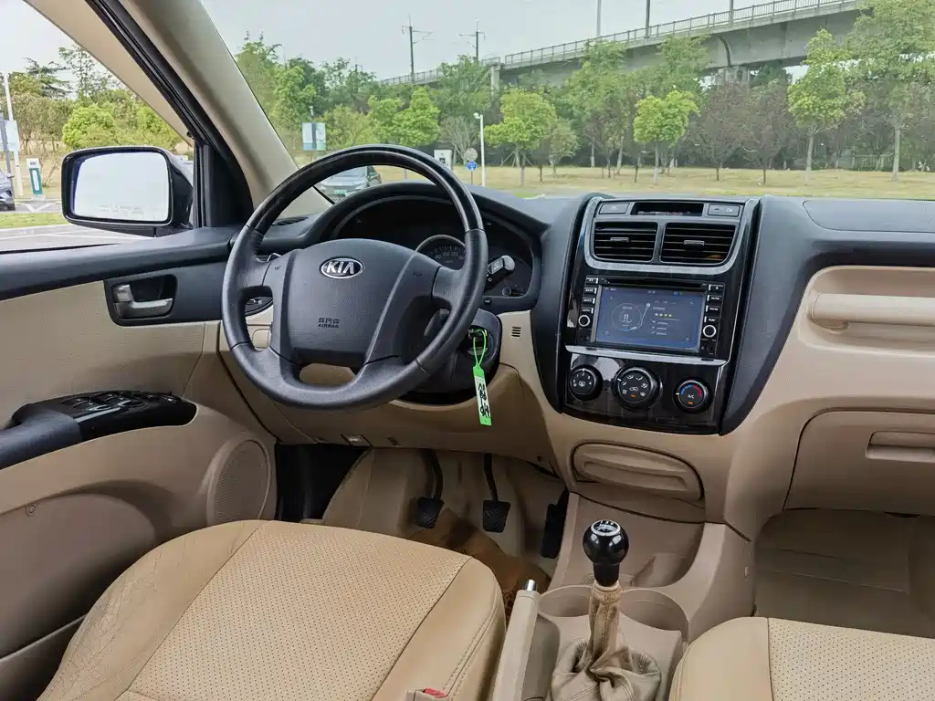 KIA SPORTAGE 2013