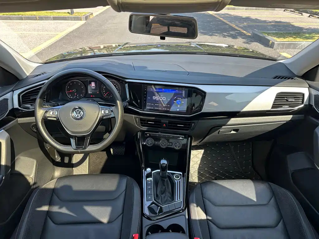 VOLKSWAGEN TAYRON 2019