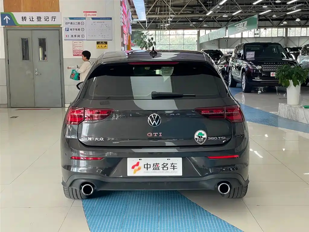 VOLKSWAGEN GOLF GTI 2021