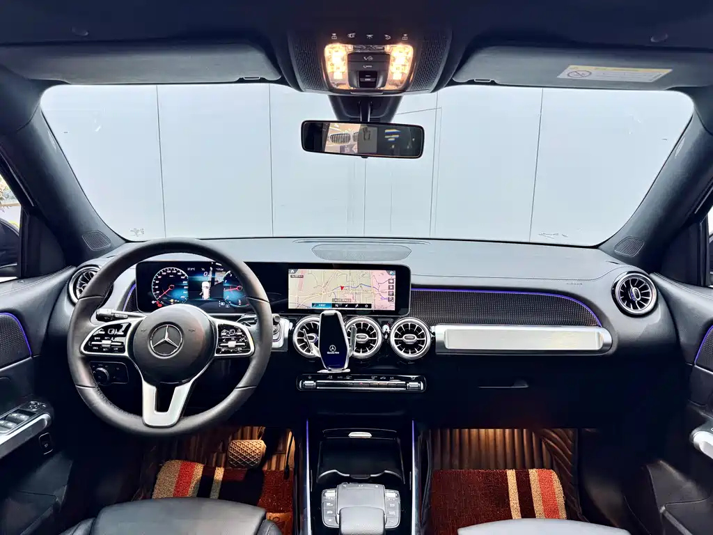 MERCEDES BENZ GLB 2020