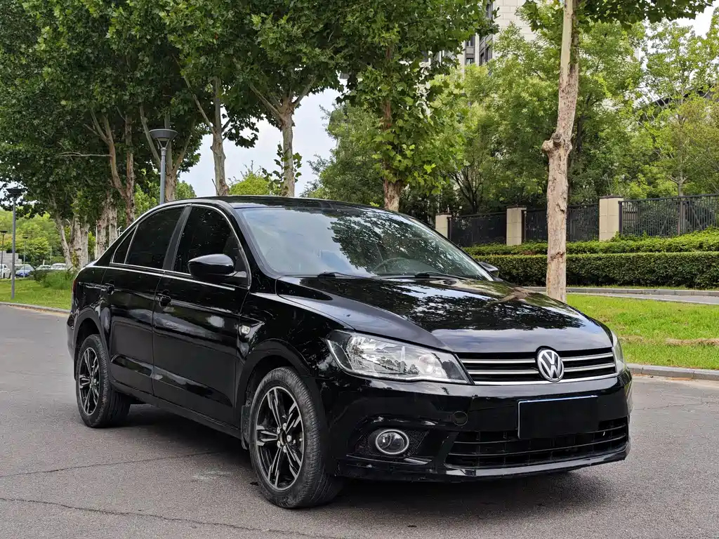 VOLKSWAGEN JETTA 2015