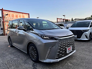 LEXUS LM  2023