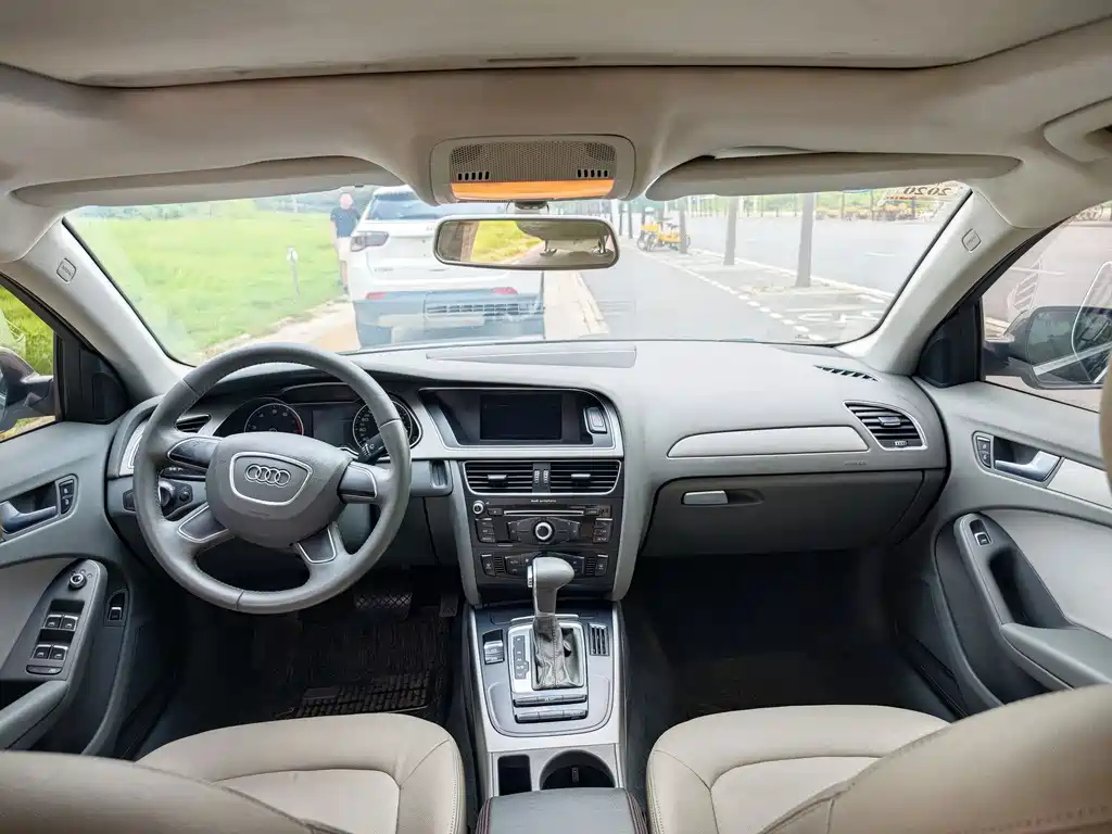 AUDI A4L 2013