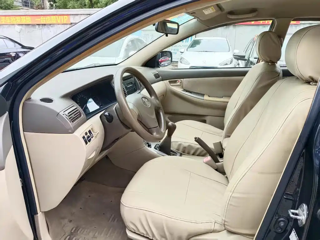 TOYOTA COROLLA 2011