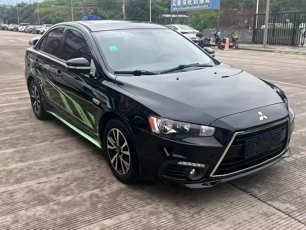 MITSUBISHI LANCER EX 2016