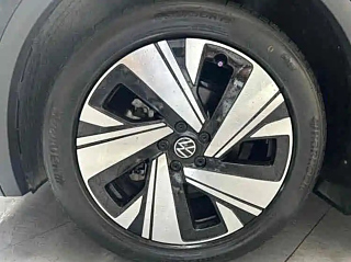 VOLKSWAGEN TIGUAN L 2023