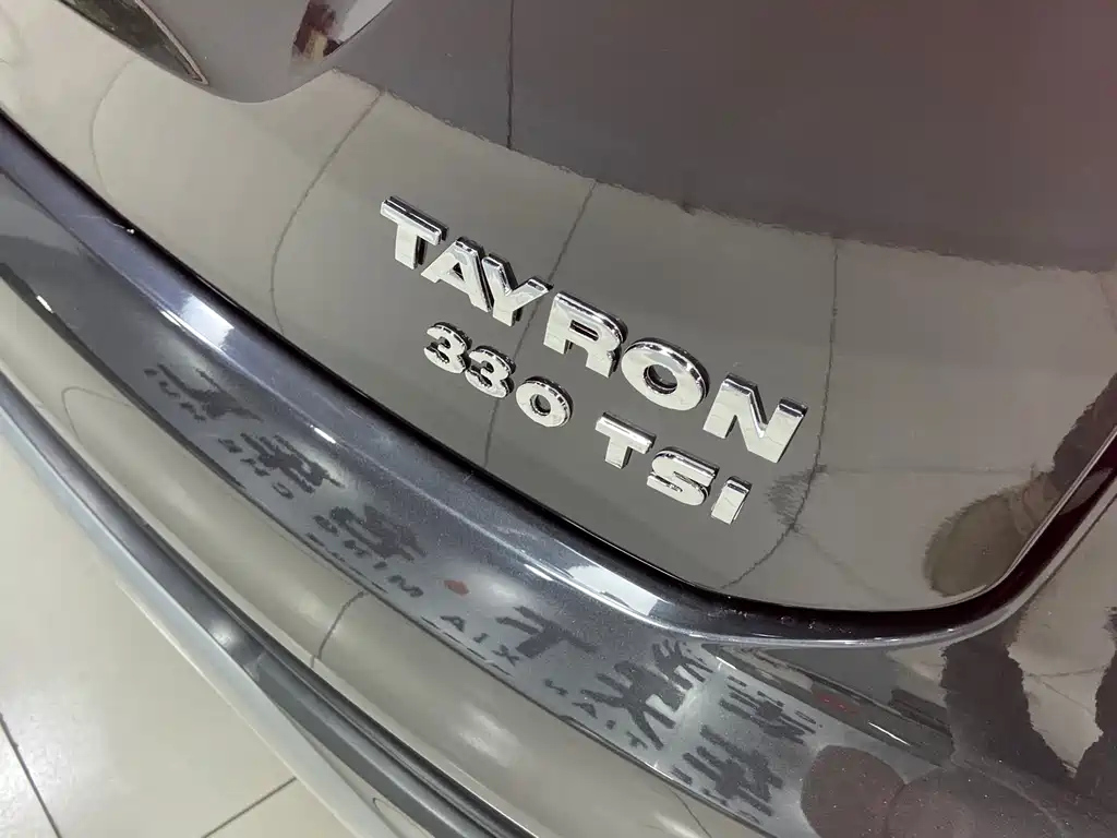VOLKSWAGEN TAYRON 2019